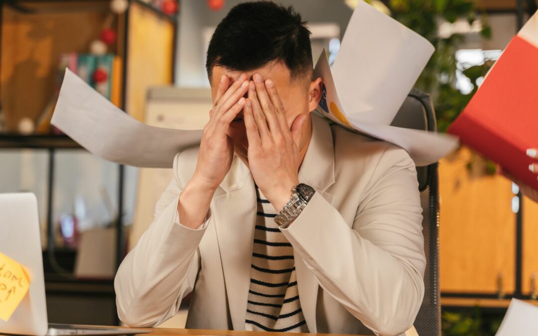 Les bienfaits de la sophrologie au travail : comment réduire le burnout et favoriser l'équilibre